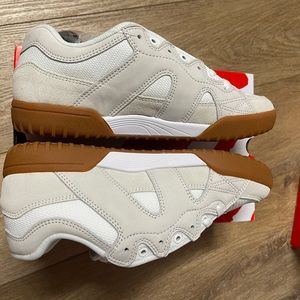 Es skateboarding one nine 7 size 8.5 deadstock